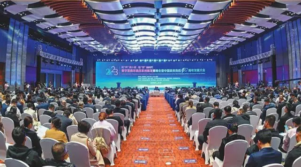 领航国际，协同运营平台